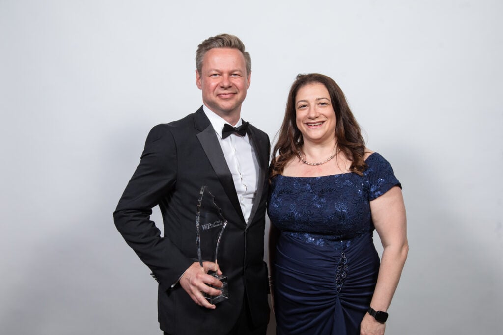 The Avenue Living Award For Portfolio Discretionary Manager Of The Year The Avenue Living Award For Portfolio Discretionary Manager Of The Year